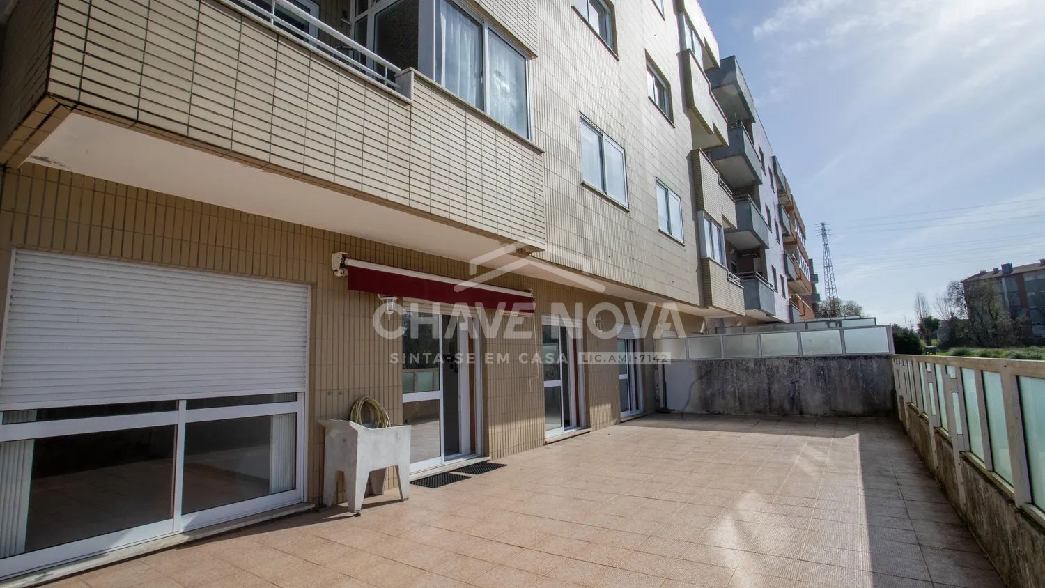 T2 com Terraço de 40m² e 2 Lugares de Garagem