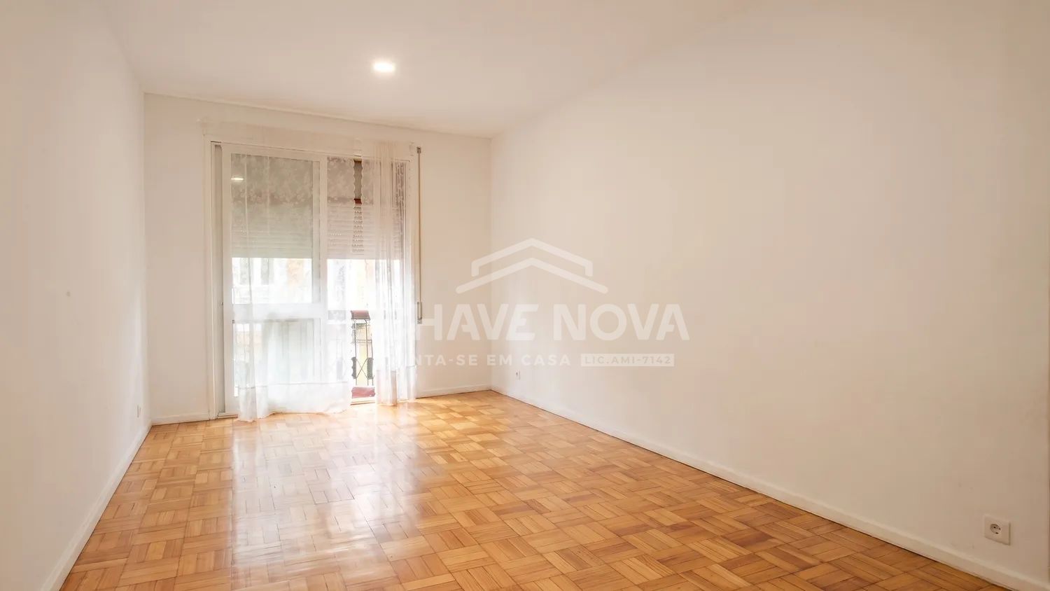 Apartamento T1 Renovado na Rua Antero de Quental, Porto